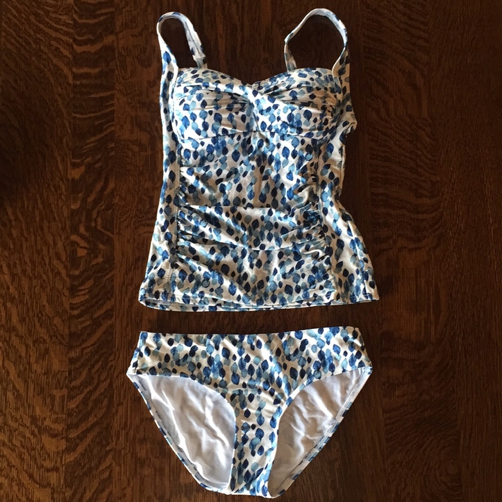 Nip tuck Swimsuit Size 4, lightly used